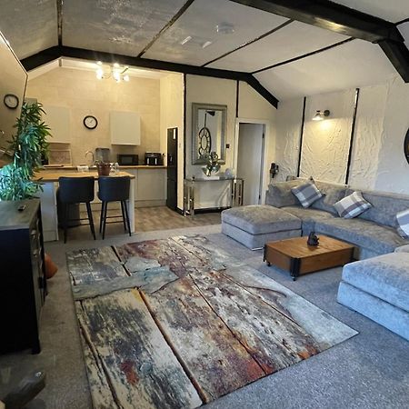 The Coach House At The Bull Inn Milton Keynes Buitenkant foto